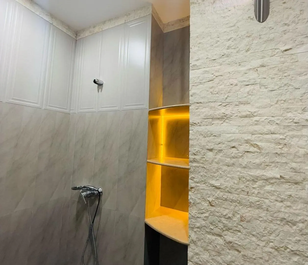 Dar Building Vip Apartment Batumi